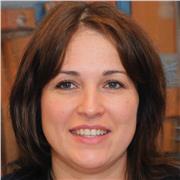 Lehrerin bietet Online-Nachhilfe für Grundschüler an: Lernen und Spaß haben bequem von zu Hause aus!